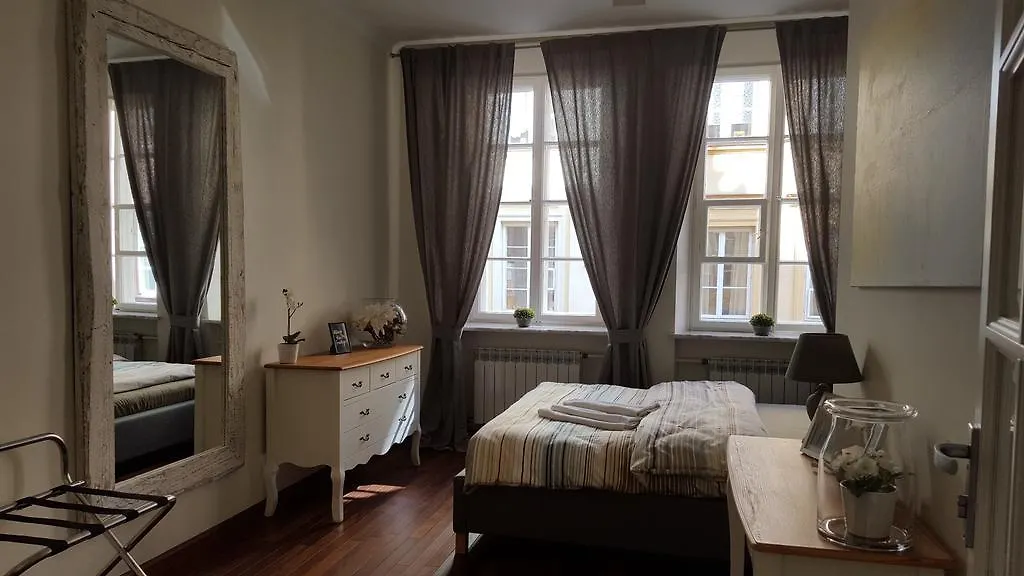 Happy Apartment Warsaw Old Town 0*,